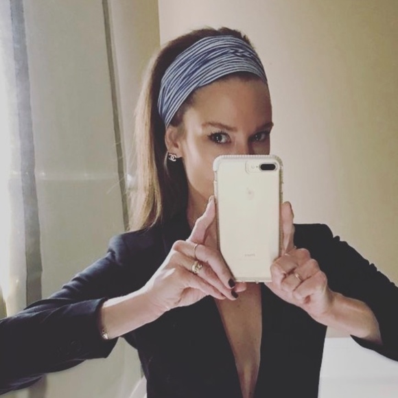 Meet your Posher, Marcella - Picture 1 of 1